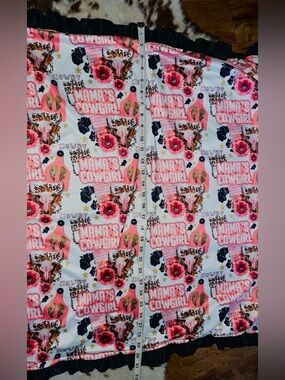 Mama's Cowgirl Floral Graphic Blanket - Pink & Black